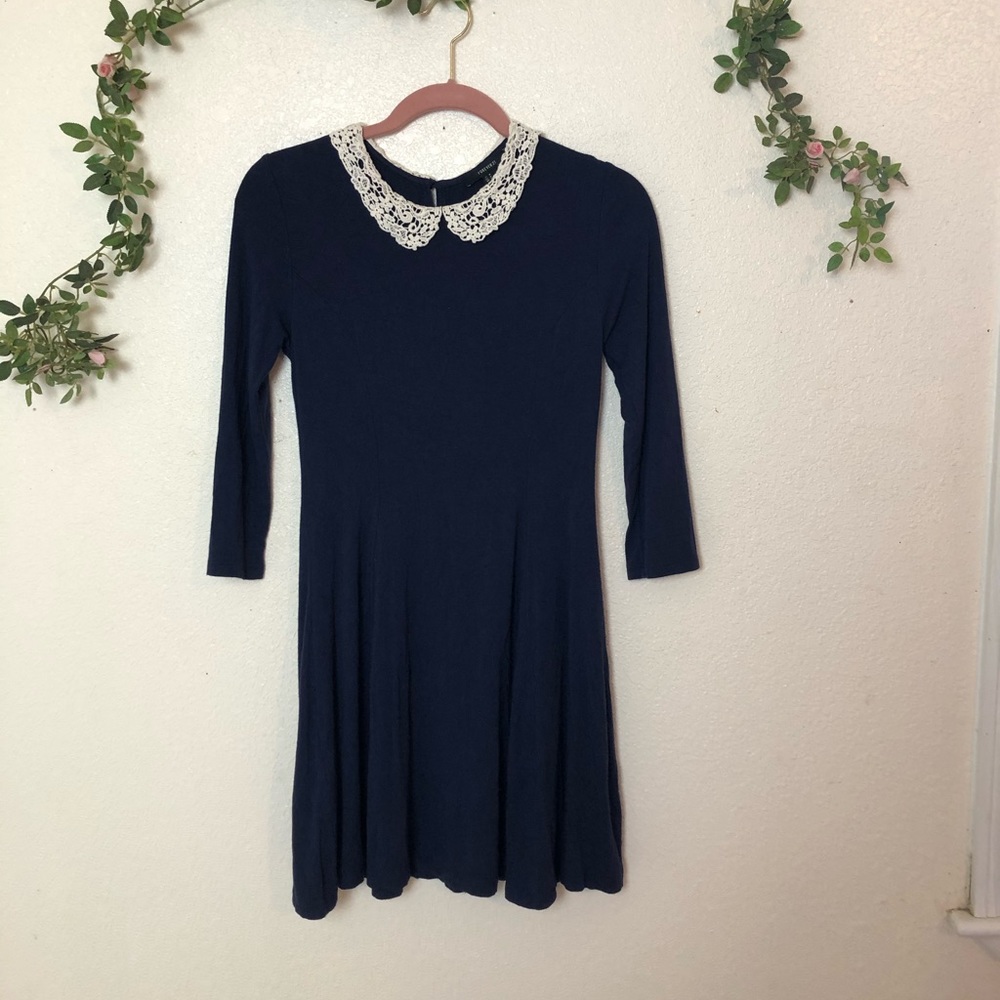 Forever 21 F21 Navy Dress with lace collar Med